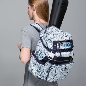 🆕️ Lululemon Travelling Yogini Ruck Crushed